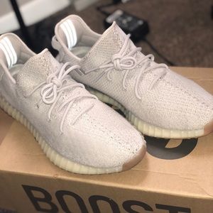 Yeezy Boost 350 V2 ‘Sesame’